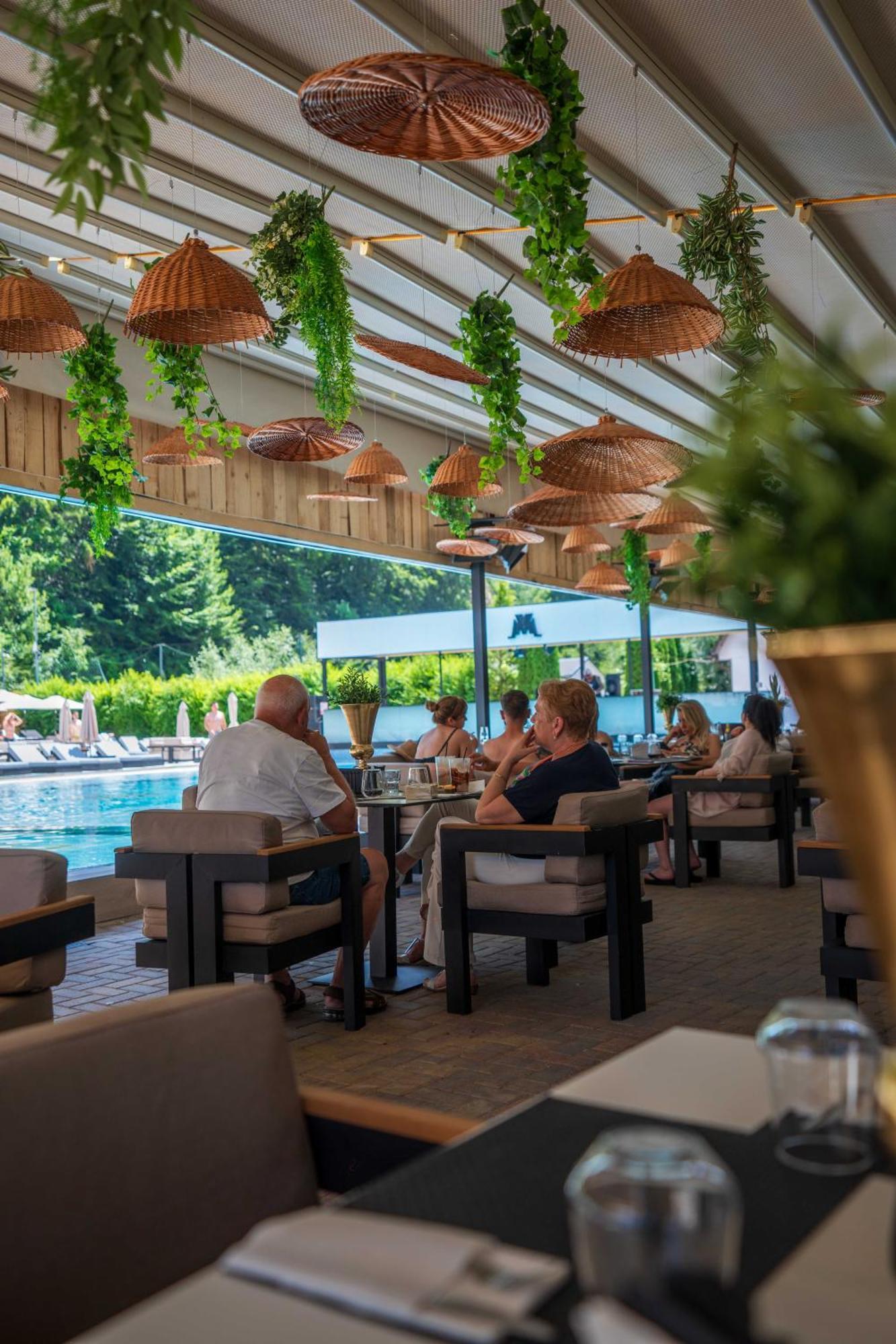 Marabou Resort Brasov Exterior photo